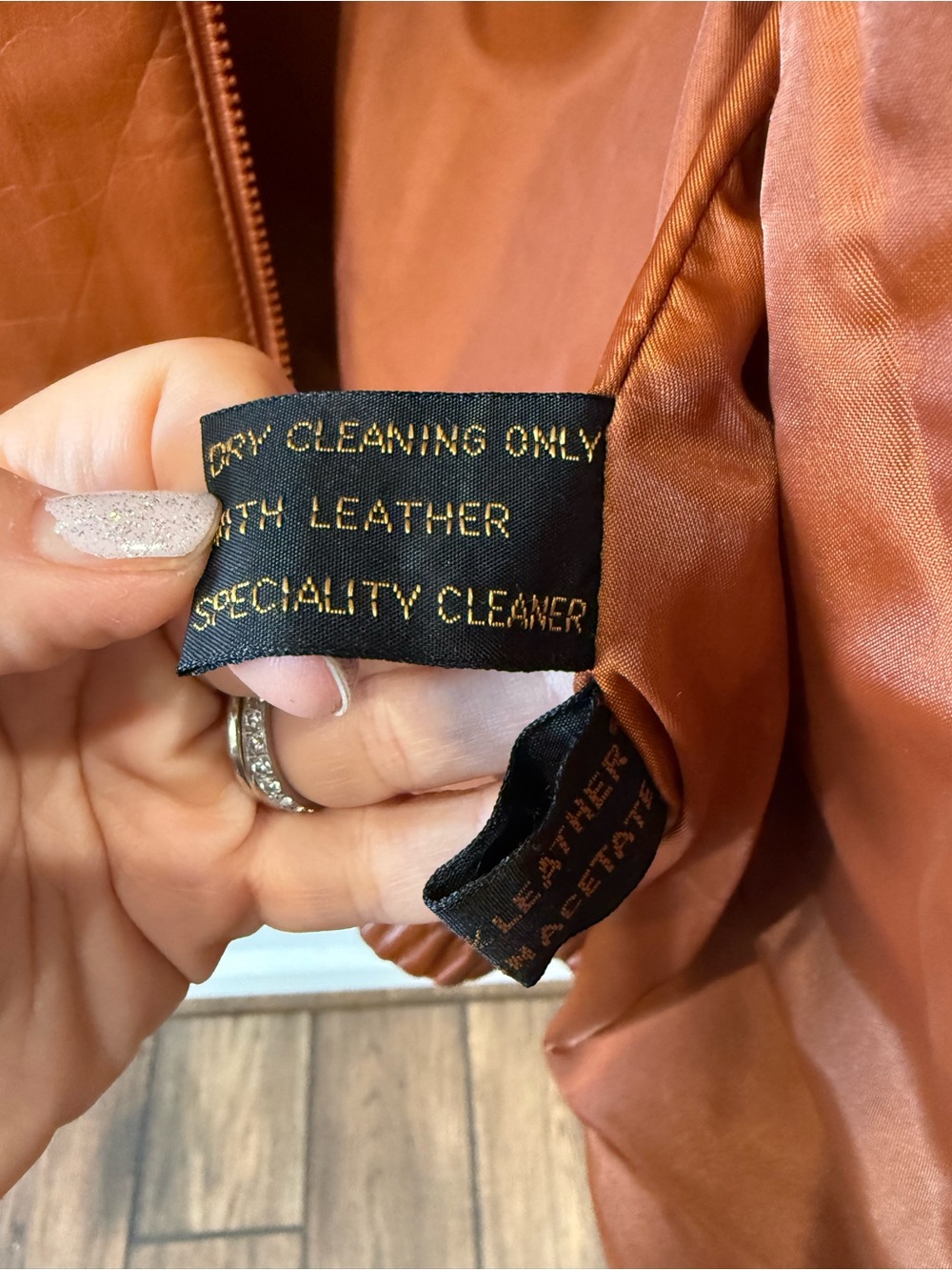 Leathers by Jeffery 100% Leather Bomber Jacket - Picture 4 of 8